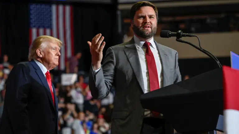 Trump elige al senador J.D. Vance como candidato a Vicepresidente