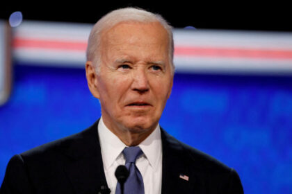 Biden reitera su candidatura y afirma que no dejará la carrera presidencial
