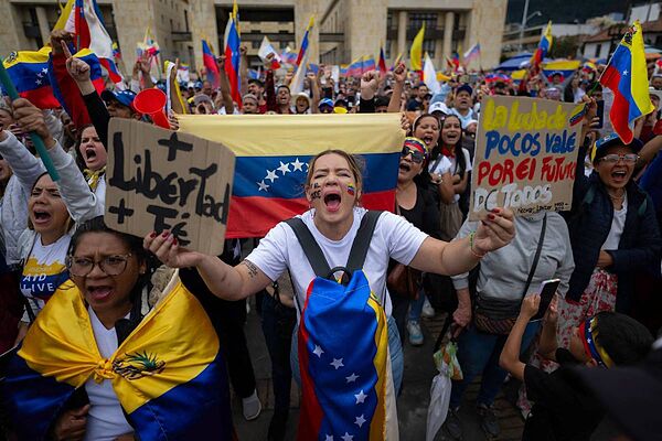 Leopoldo López: "Maduro solo tiene el poder de reprimir al pueblo venezolano" Leopoldo López: "Maduro solo tiene el poder de reprimir al pueblo venezolano"