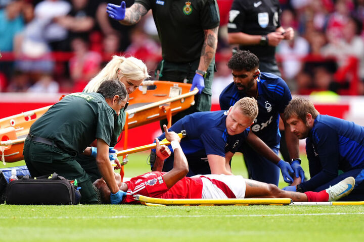 Danilo sufre lesión en su debut en la Premier League con el Nottingham Forrest