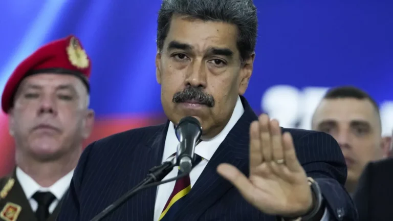 Maduro anuncia elecciones comunitarias para el 25 de agosto