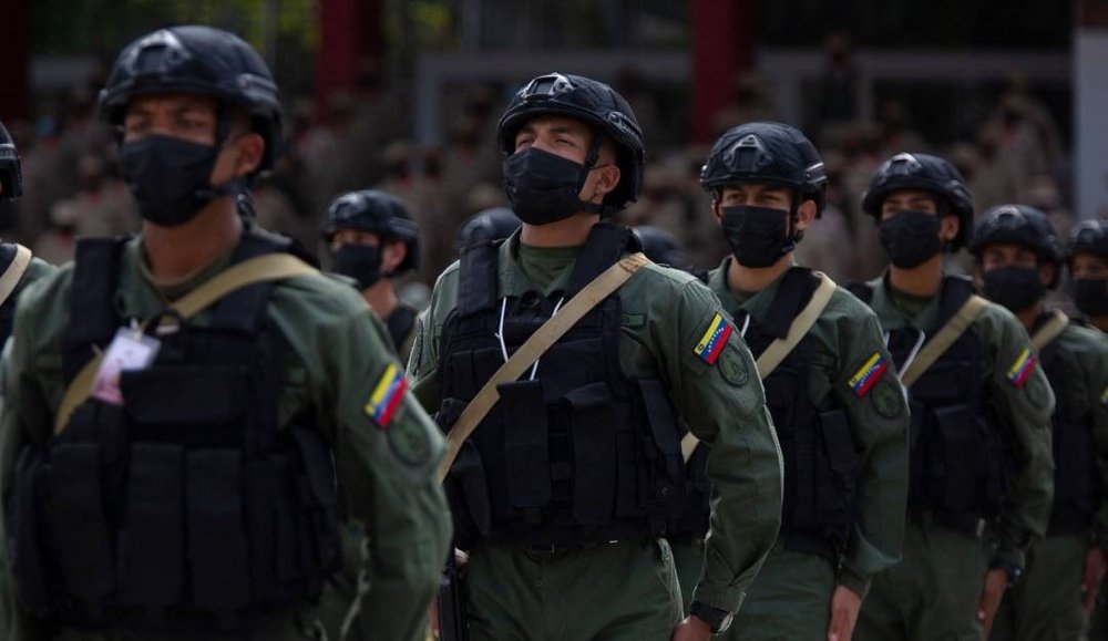 Fuerzas Armadas colombianas desmantelan campamento de las FARC en la frontera