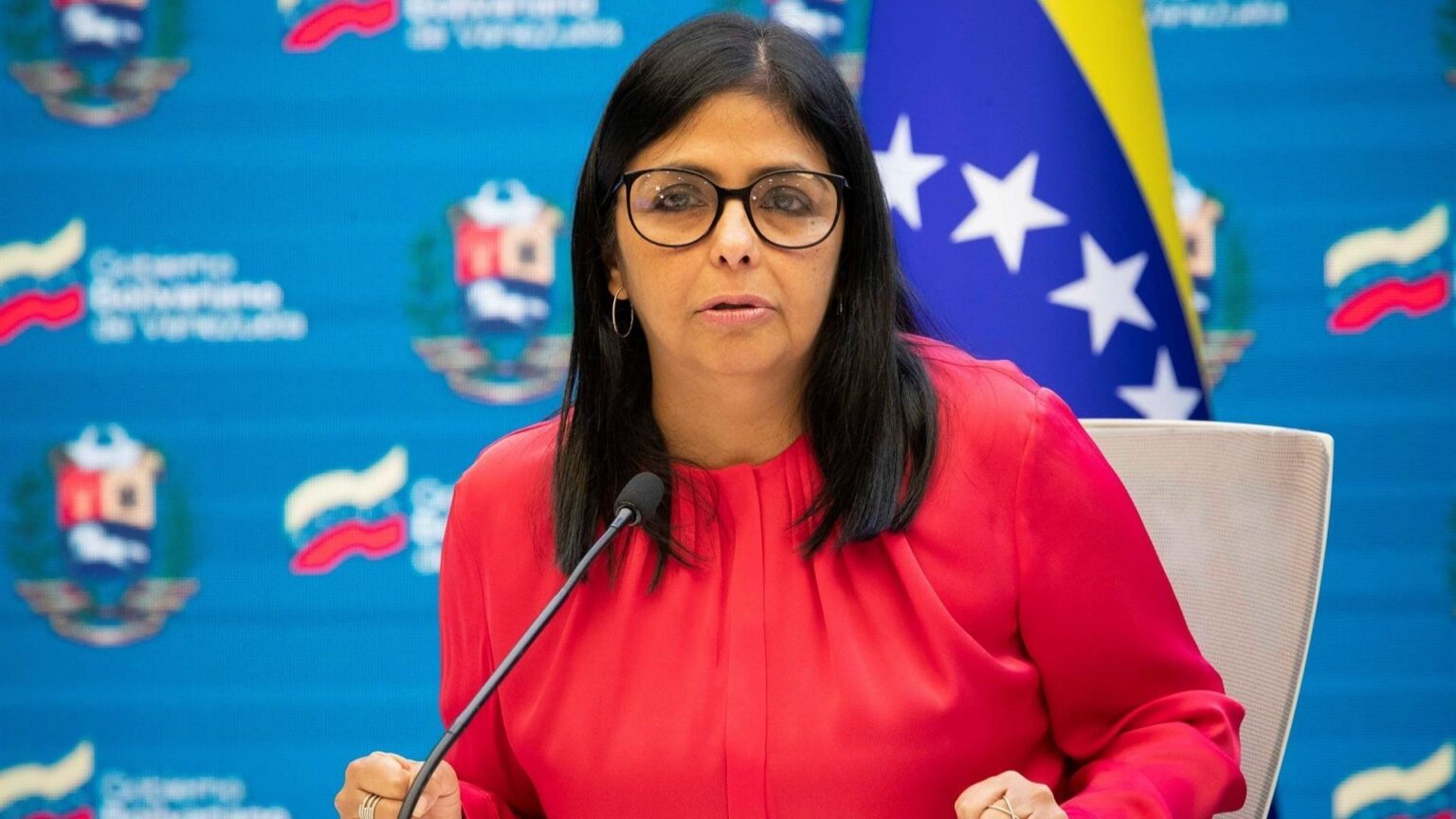 Delcy Rodríguez nueva ministra de Petróleo: Maduro reestructura su gabinete de gobierno