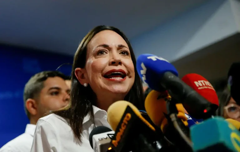 María Corina Machado advierte sobre posible allanamiento a vivienda de Edmundo González Urrutia