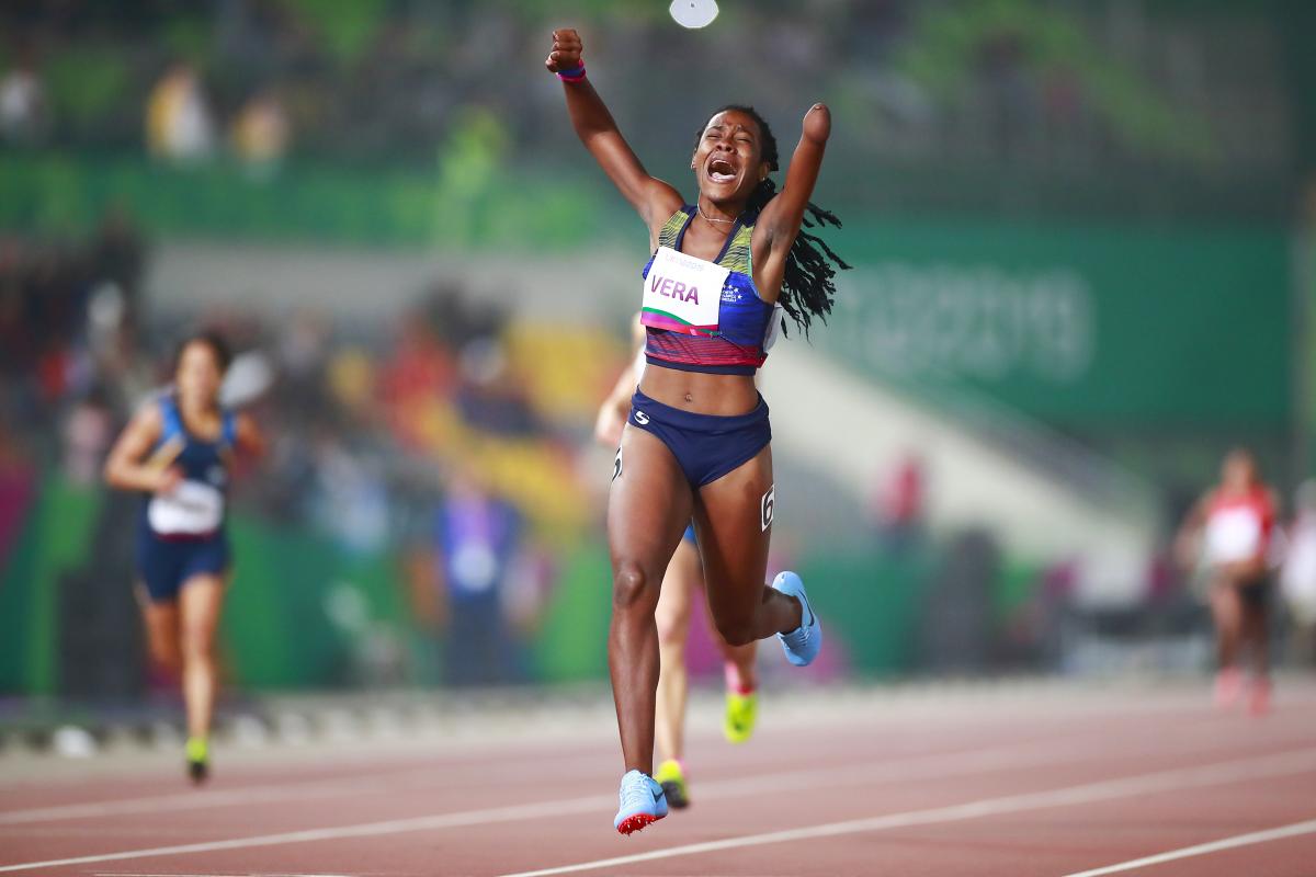 Zuliana Lisbely Vera gana medalla de plata en atletismo durante Paralímpicos 2024