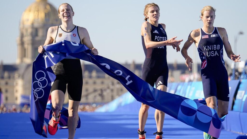 Triatlón olímpico en el Sena: Desafío superado pese a preocupaciones ambientales Triatlón olímpico en el Sena: Desafío superado pese a preocupaciones ambientales
