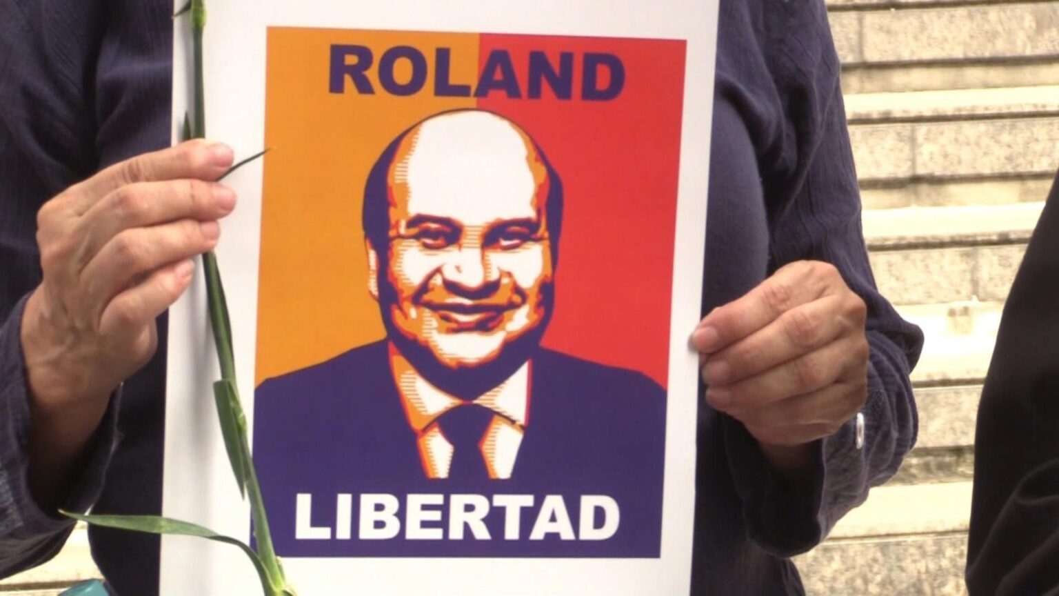 Oposición denuncia la detención de Roland Carreño Oposición denuncia la detención de Roland Carreño