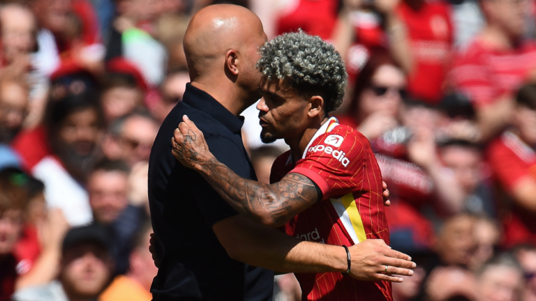 Luis Díaz seguirá en Liverpool: Arne Slot aclara el futuro del extremo colombiano