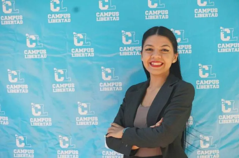 María Oropeza