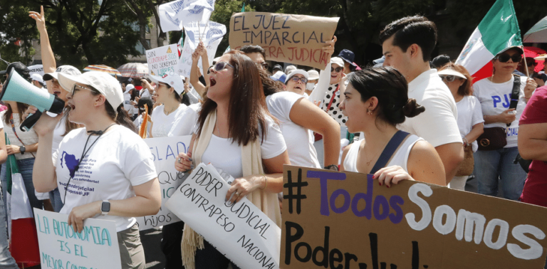 Protestas en México contra la reforma judicial de López Obrador