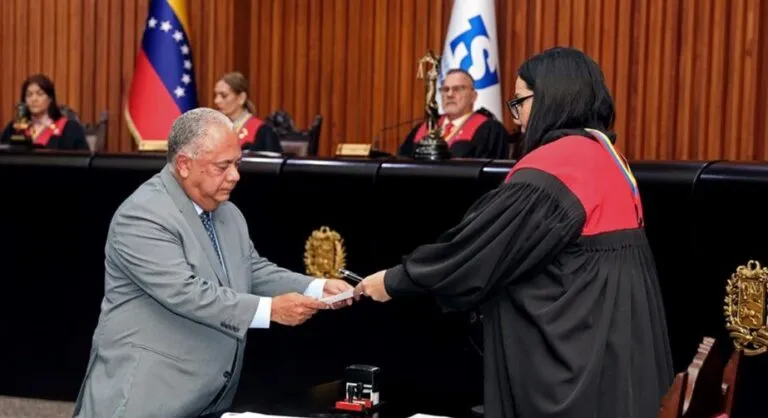 Elvis Amoroso TSJ