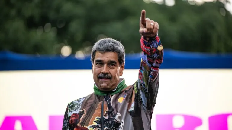 Justicia argentina ordena la detención de Nicolás Maduro