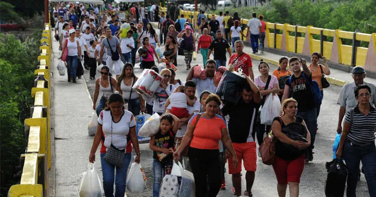 Colombia presenta borrador de nueva visa especial para venezolanos