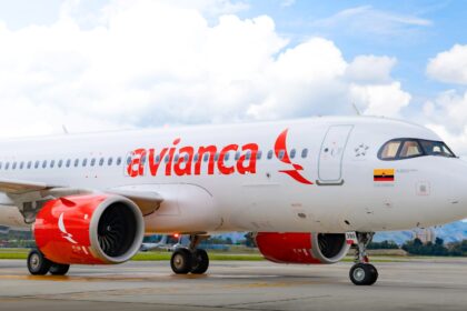 Vuelo de Medellín a Barranquilla aterriza de emergencia en Cartagena por mal tiempo