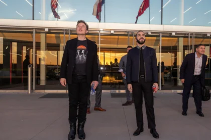 Nayib Bukele se reúne con Elon Musk en Texas para discutir inteligencia artificial