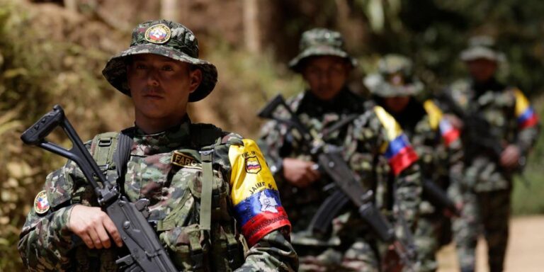 Ataque aéreo de disidencias de las FARC deja un muerto y dos soldados heridos en Nariño