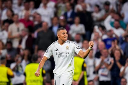 Real Madrid vence 3-2 al Alavés durante un reñido partido