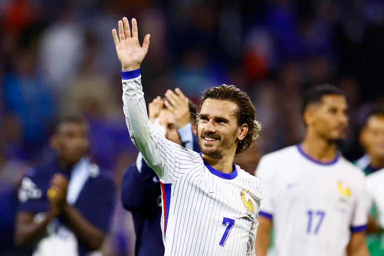 Antoine Griezmann anuncia su retiro de la selección francesa tras 10 años de éxitos Antoine Griezmann anuncia su retiro de la selección francesa tras 10 años de éxitos
