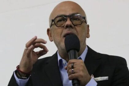 Jorge Rodríguez exige romper relaciones con España tras reconocimiento a Edmundo González