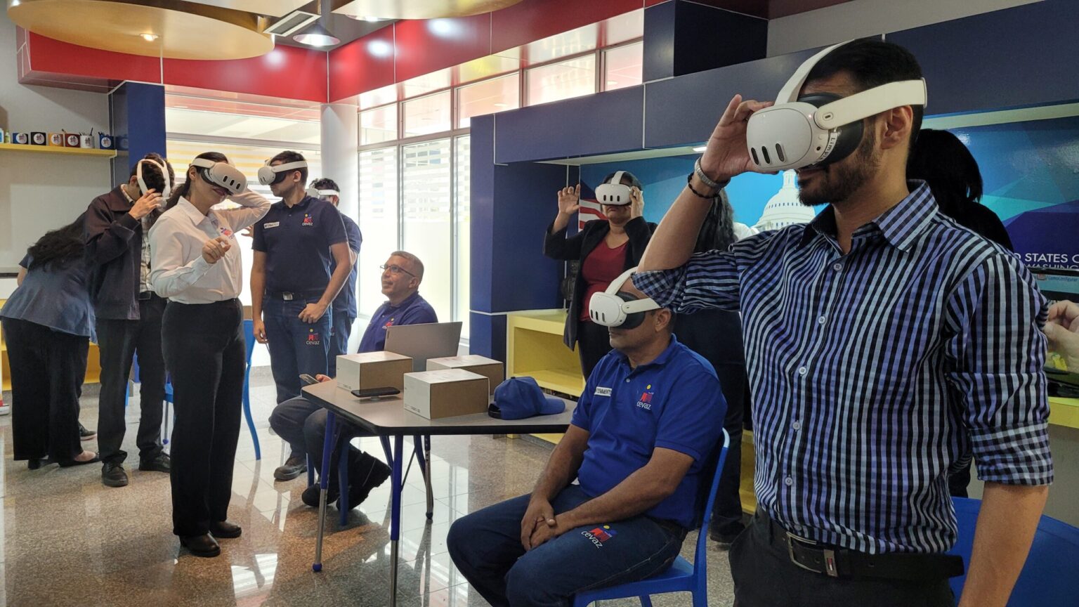 Cevaz inaugura un Digital Learning Lab para capacitar a la comunidad Cevaz inaugura un Digital Learning Lab para capacitar a la comunidad