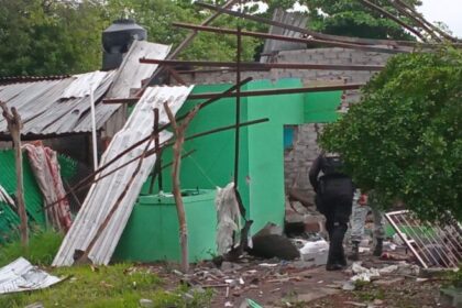 Seis personas mueren en explosión de "narcofábrica" en Michoacán, México