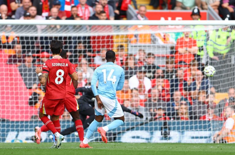 Nottingham Forest sorprende y vence al Liverpool en Anfield