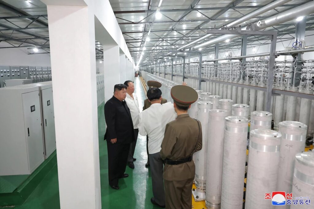 Corea del Norte exhibe por primera vez sus instalaciones de enriquecimiento de uranio