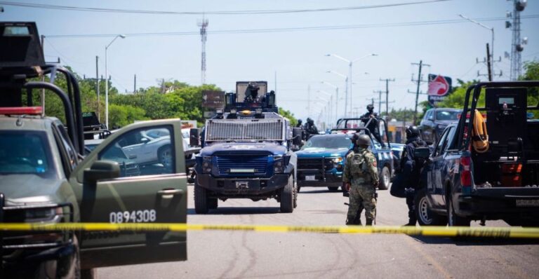 Enfrentamientos armados dejan 15 muertos en Sinaloa, México por disputa del cártel