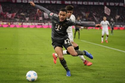 Jamal Musiala se pierde el partido contra el Eintracht Fráncfort por lesión
