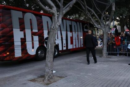 Asaltan a directivo del Bayern en plena noche en Barcelona