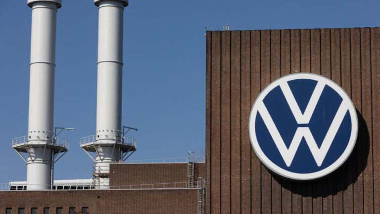 Volkswagen cierra fábricas en Alemania y amenaza miles de empleos