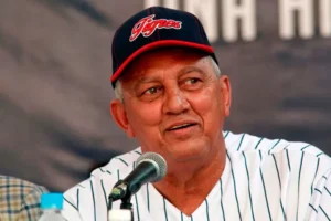 Ex-beisbolista venezolano David Concepción evoluciona favorablemente tras hospitalización
