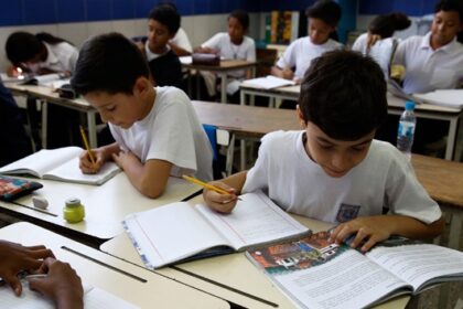 Educación pública en Venezuela enfrenta una crisis de escasez de docentes