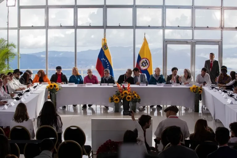 Gobierno colombiano y el ELN se reunirán en Venezuela para retomar el diálogo de paz