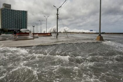 Tormenta Oscar en Cuba provoca inundaciones en Baracoa y Moa