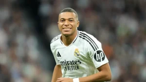 PSG enfrenta crisis financiera tras rechazo de pago a Mbappé