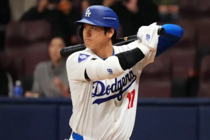 Ohtani brilla en su debut en playoffs: Dodgers vencen a Padres 7-5