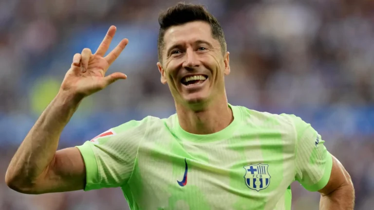 Barcelona domina al Alavés: Lewandowski anota 3 goles ganadores