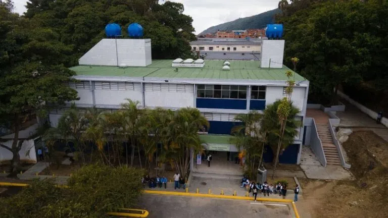 Hospital Psiquiátrico de Caracas enfrenta la creciente adicción a la tecnología