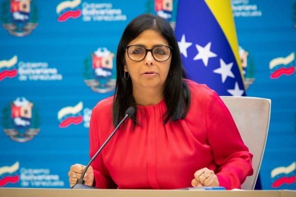 Delcy Rodríguez se reúne con cámaras empresariales para planificar la temporada decembrina