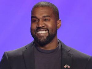 Ex asistente de Kanye West lo acusa de drogarla y violarla en una fiesta de Diddy Combs