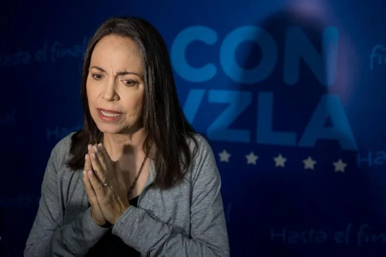 María Corina Machado exige a las Fuerzas Armadas actuar en defensa del pueblo venezolano