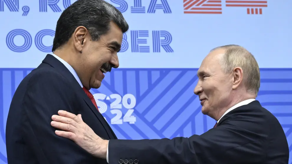 Putin respalda a Maduro como presidente legítimo de Venezuela Putin respalda a Maduro como presidente legítimo de Venezuela