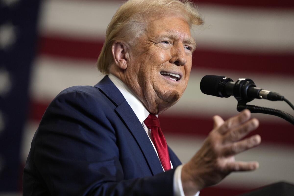 Trump: "Los enemigos internos son más peligrosos que Kim Jong-un" Trump: "Los enemigos internos son más peligrosos que Kim Jong-un"