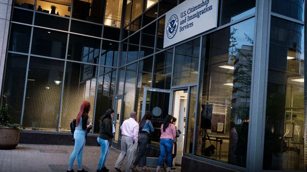 Gobierno de Biden limita la renovación del parole humanitario para migrantes latinoamericanos Gobierno de Biden limita la renovación del parole humanitario para migrantes latinoamericanos