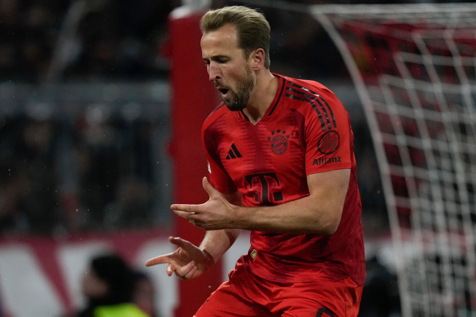 Bayern Múnich retoma la Bundesliga con una victoria ante Augsburgo