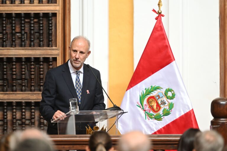 perú
