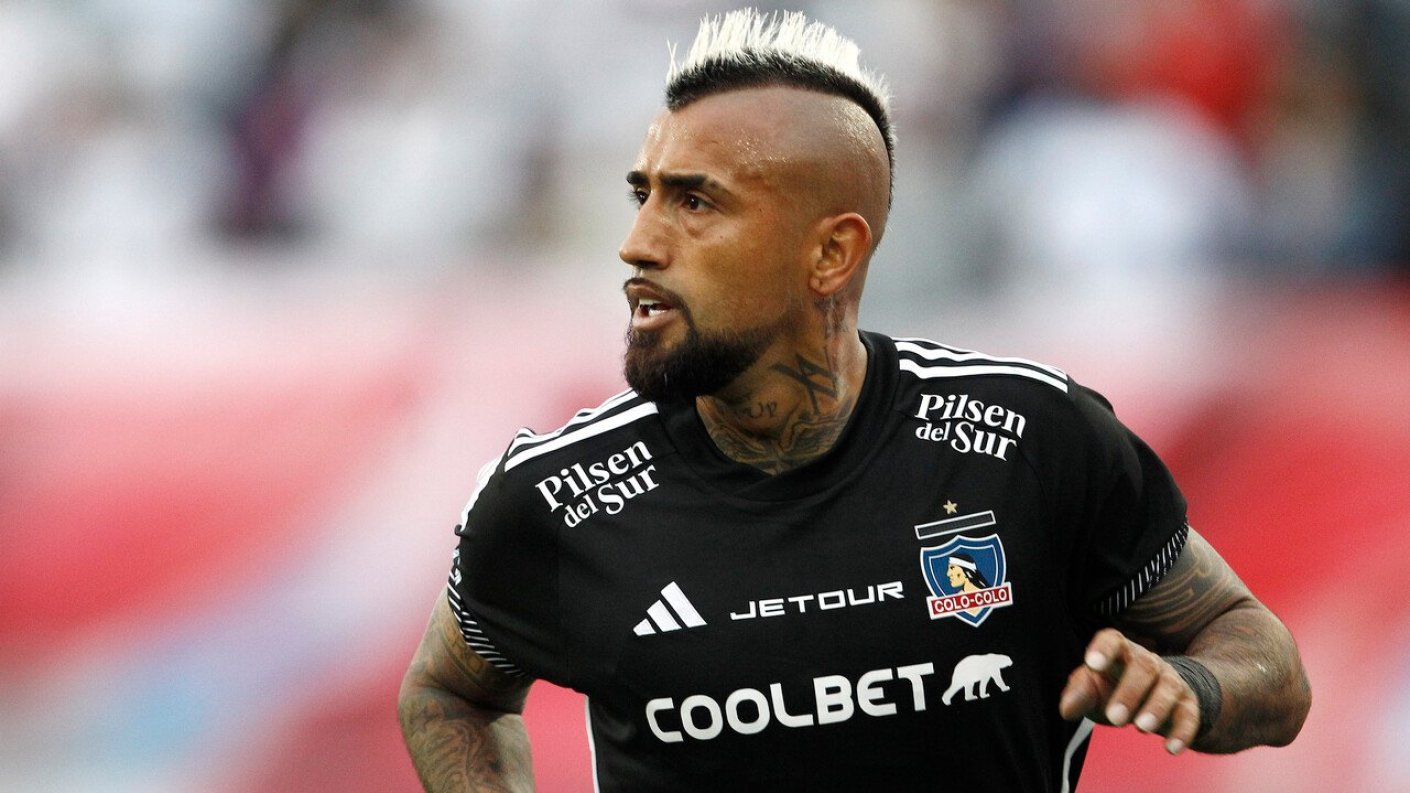 Denuncia de agresión sexual involucra a jugadores de Colo Colo, incluido Arturo Vidal Denuncia de agresión sexual involucra a jugadores de Colo Colo, incluido Arturo Vidal