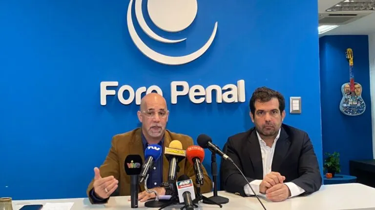 Excarcelan a 10 presos políticos por protestas en Venezuela