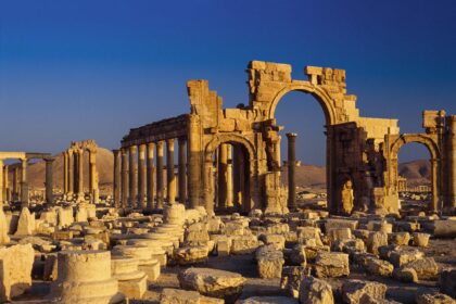 Devastador ataque aéreo en Siria: 68 muertos y más de 40 heridos